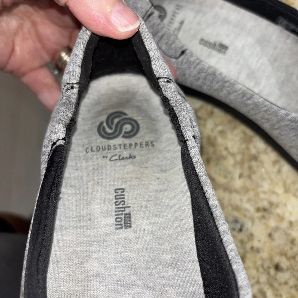 Clark's  Women's Cloudsteppers Slip-Ons Gray Size 7 Cushioned